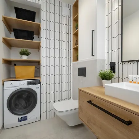 Deluxe Traugutta Sauna & Fitness By Renters * Wroclaw